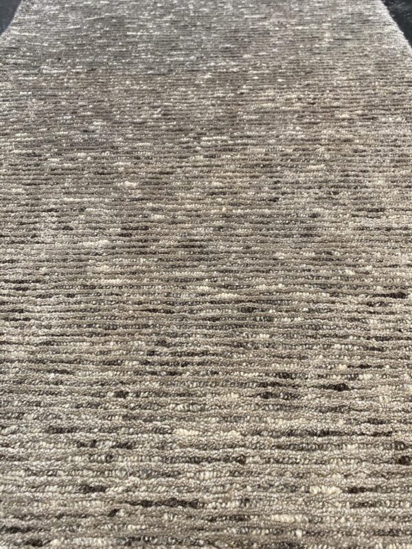 2' 00" x 3' 00" Wool And Viscose- India