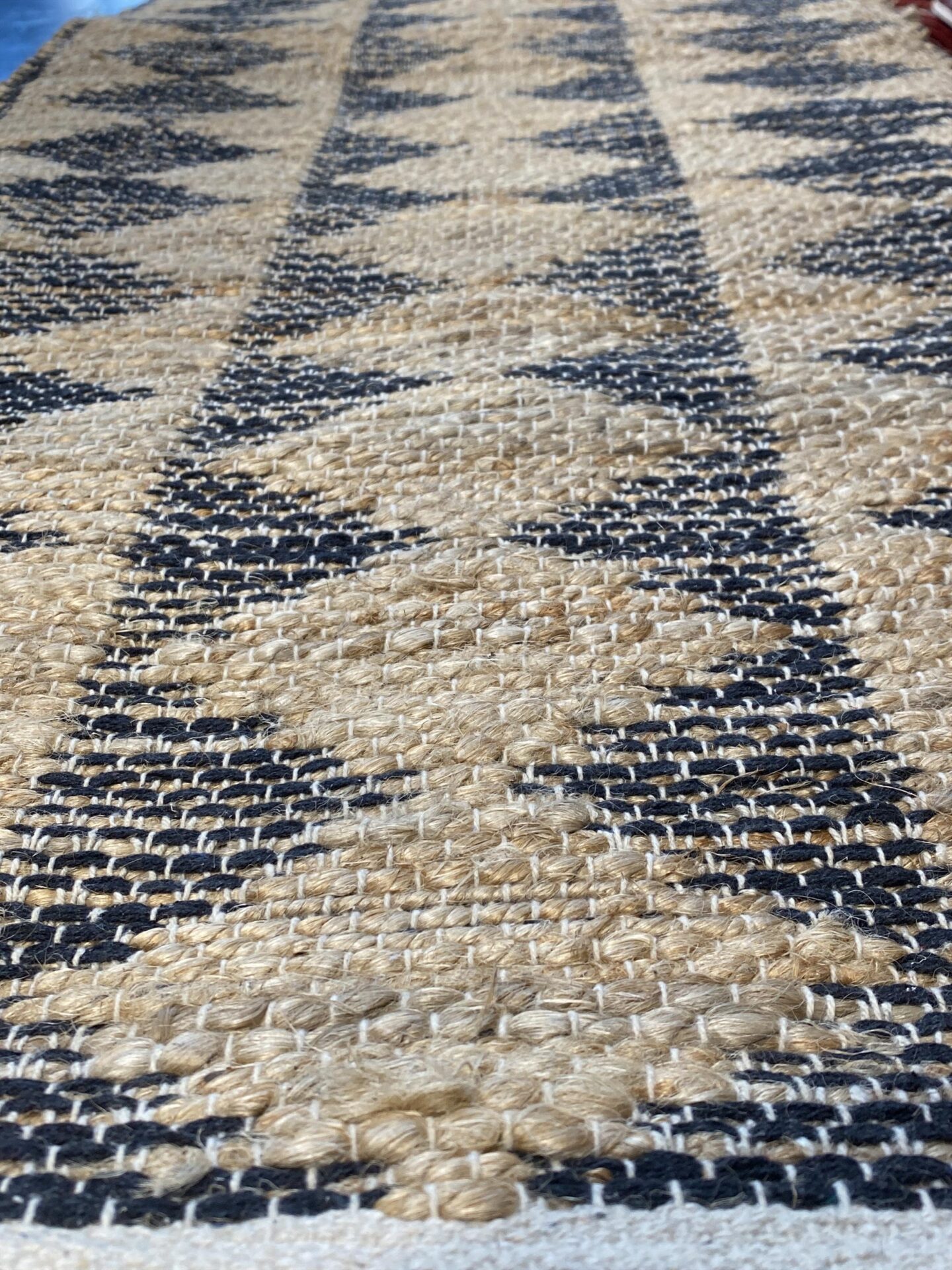 2' 00" x 5' 00" VT31 Design - Hemp And Leather