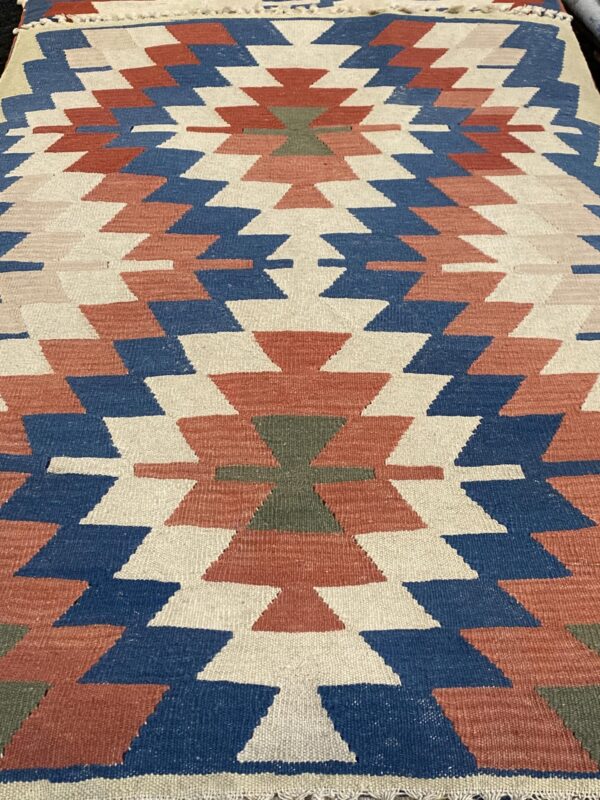 3' 08" x 5' 00" Killim Design - Turkey