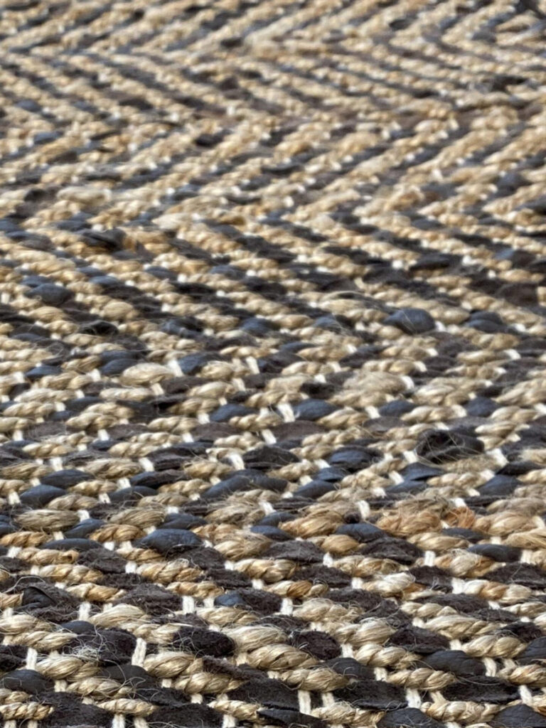 2' 00" x 5' 00" VT4 Design - India