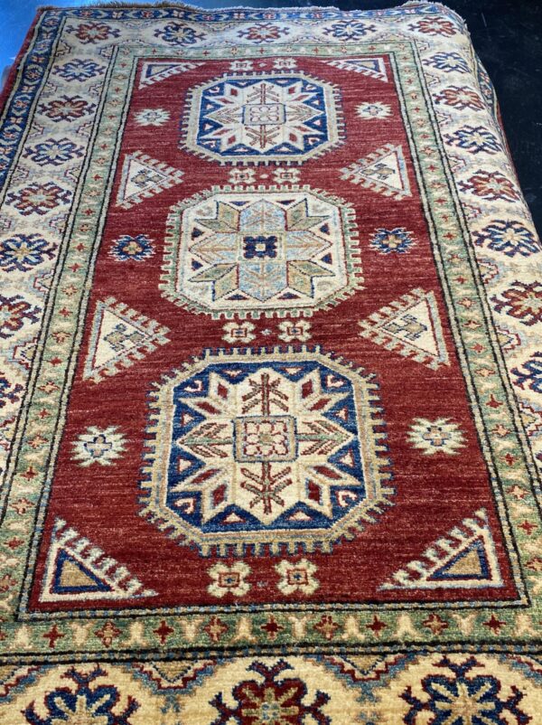 3' 04" x 5' 01"  Wool- Pakistan