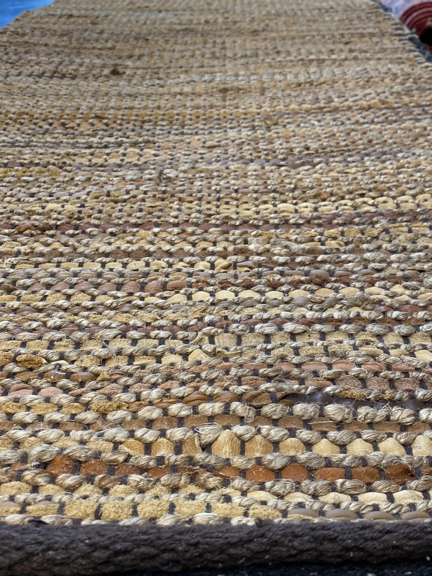 2' 00" x 5' 00" VT37 Design - India
