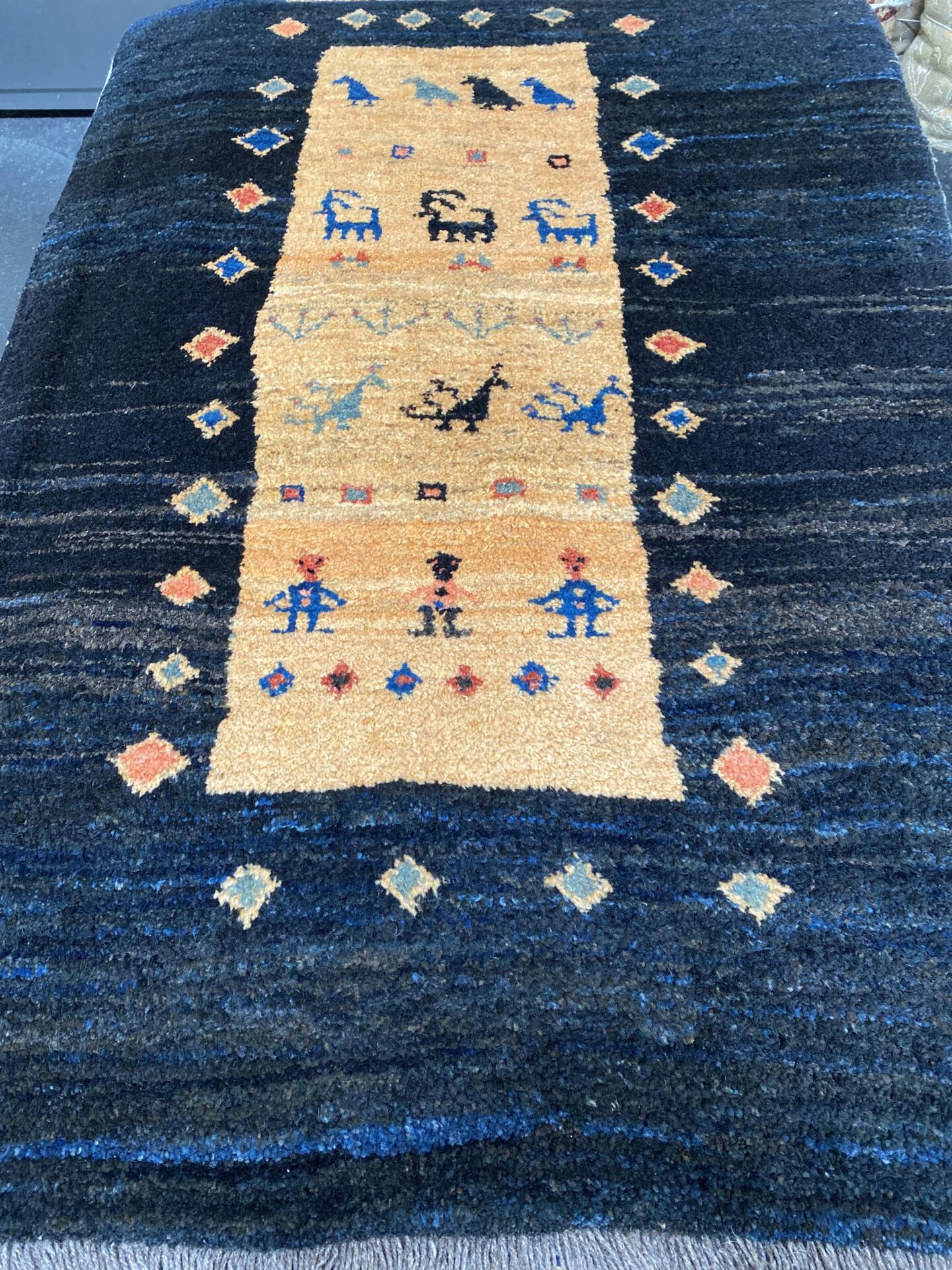 4' 01" x 6' 02" Gabbeh Design & Wool Material