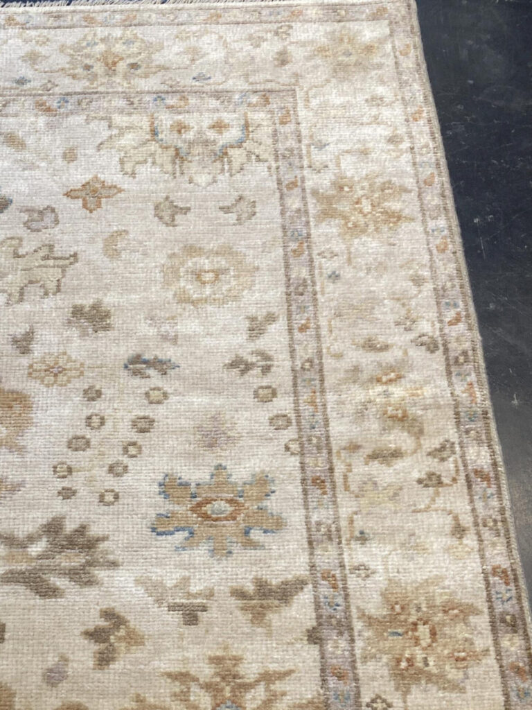 3' 00" x 5' 00" Barrow White Tufenkian Design - India