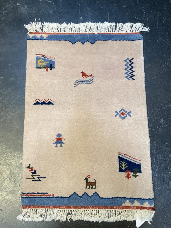 2' 00" x 3' 00" India- Wool