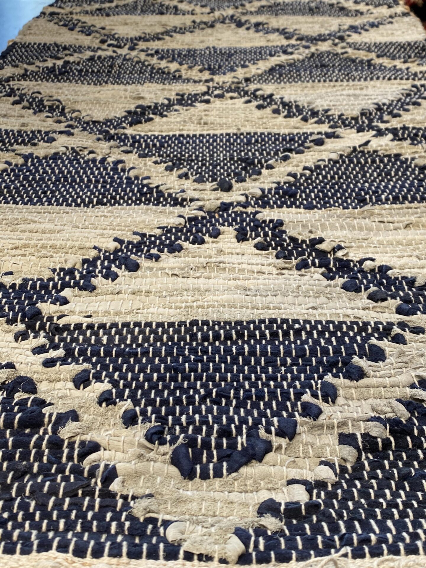 2' 00" x 5' 00" Vt22 Design - India