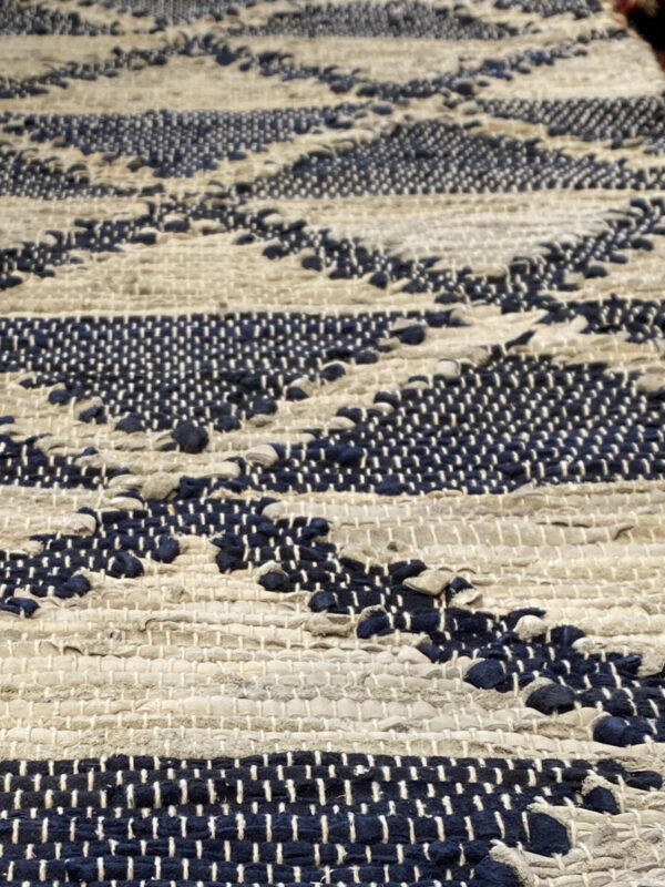 2' 00" x 5' 00" Vt22 Design - India - Image 2
