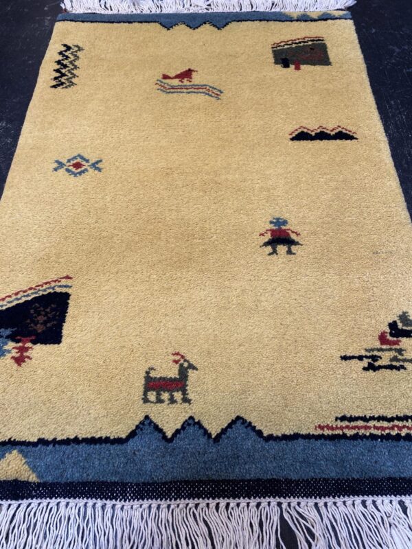2' 00" x 3' 00" India- Wool