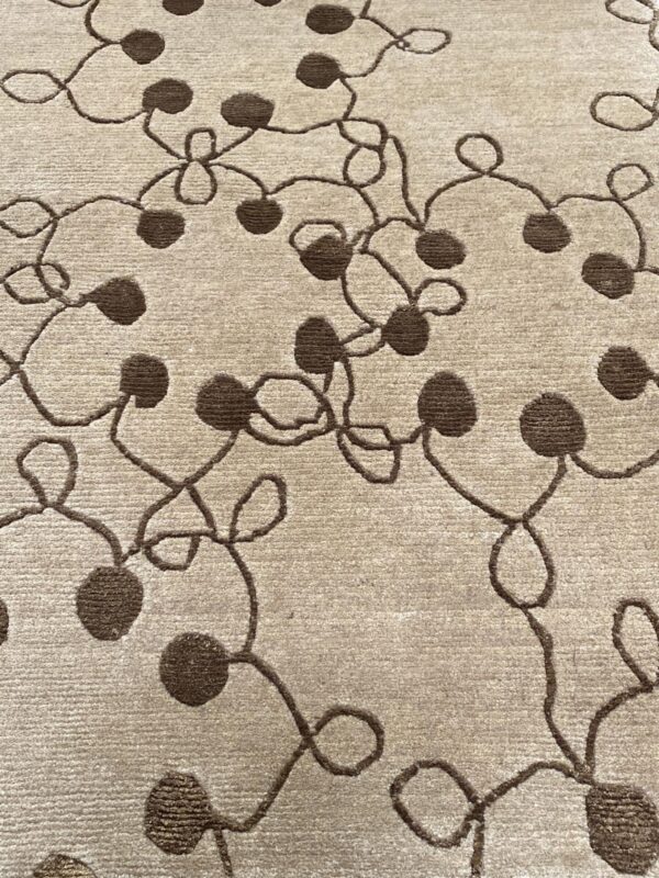 2' 00" x 3' 00" Wool & Silk- Nepal