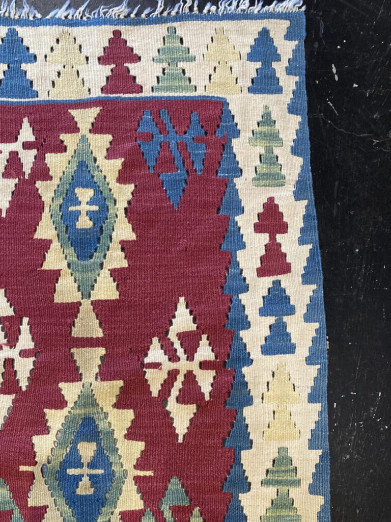 2' 06" x 3' 10" Killim Design - Turkey