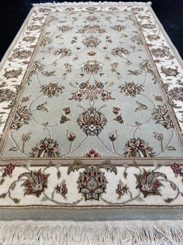 3' 00" x 5' 00" Wool- India