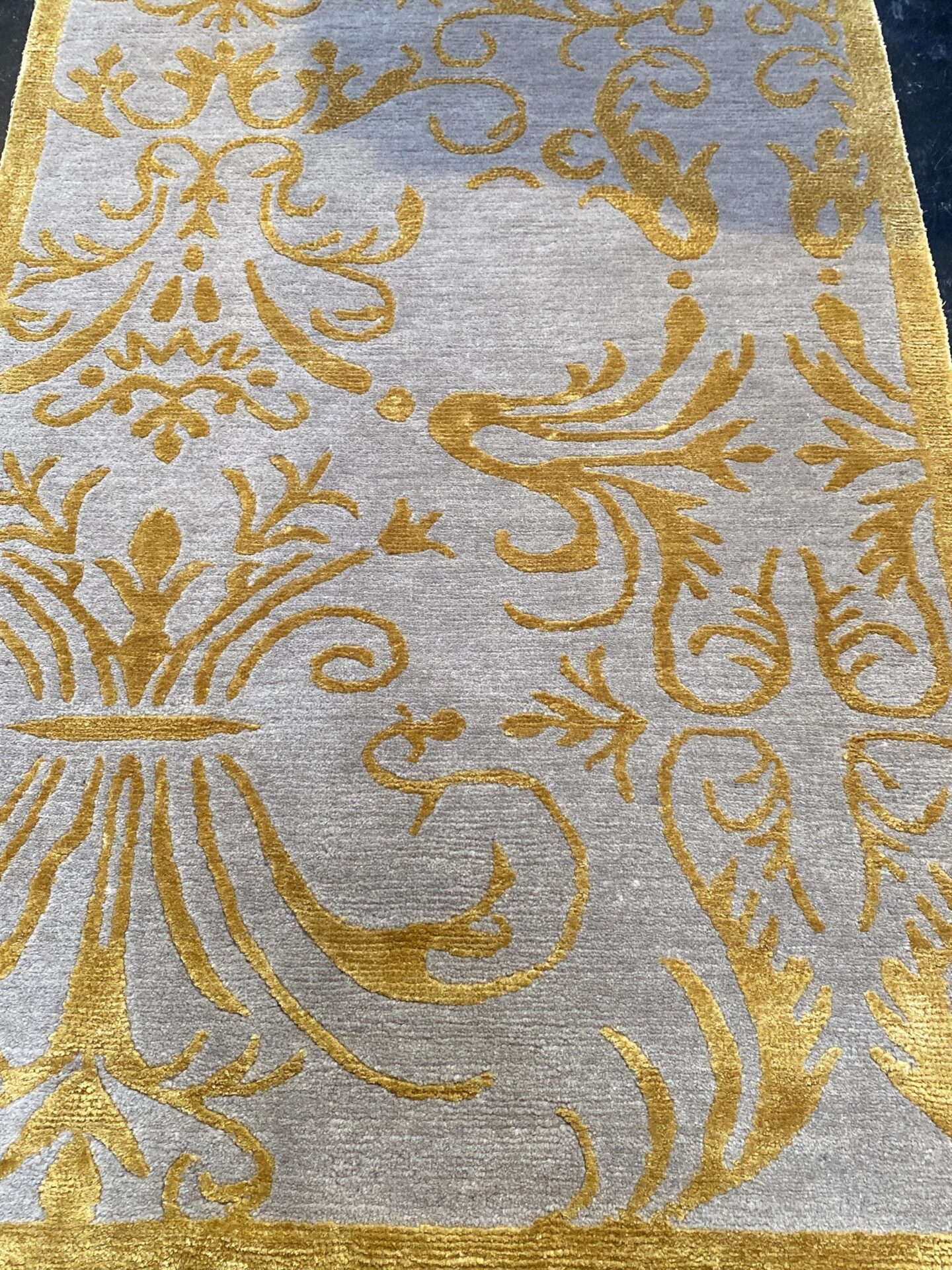 2' 00" x 3' 00" Wool & Silk- Nepal