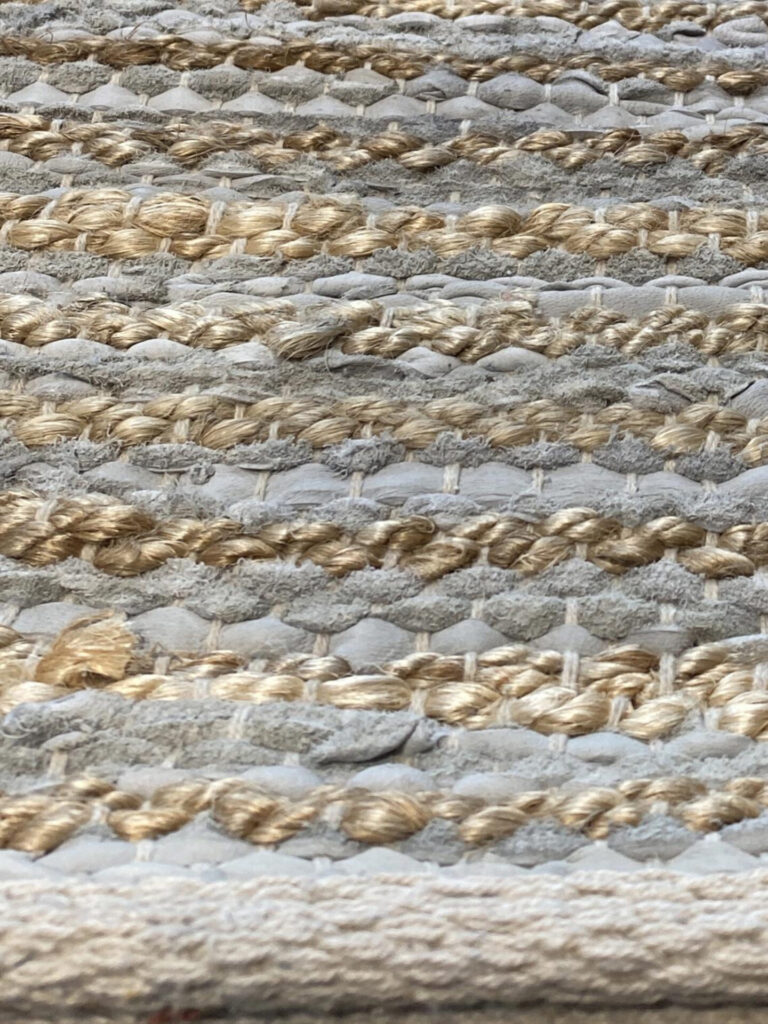 2' 00" x 5' 00" VT19 Design - India