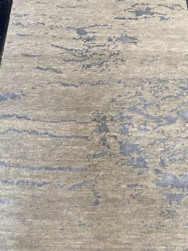 2' 11" x 4' 09" Wool And Viscose Rug From India