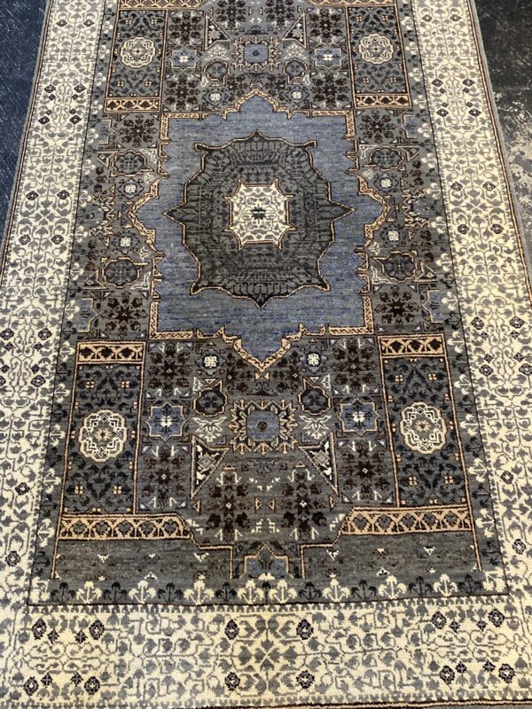3' 00" x 5' 04" Wool Rectangle Rug- 4189