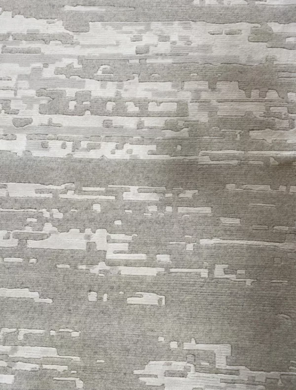 3' 11" x 7' 00" Wool And Viscose Rug- 5080 - Image 2
