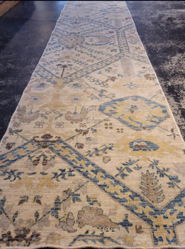 2' 09" x 10' 02" Vintage Pakistan Rug- 5319 - Image 2