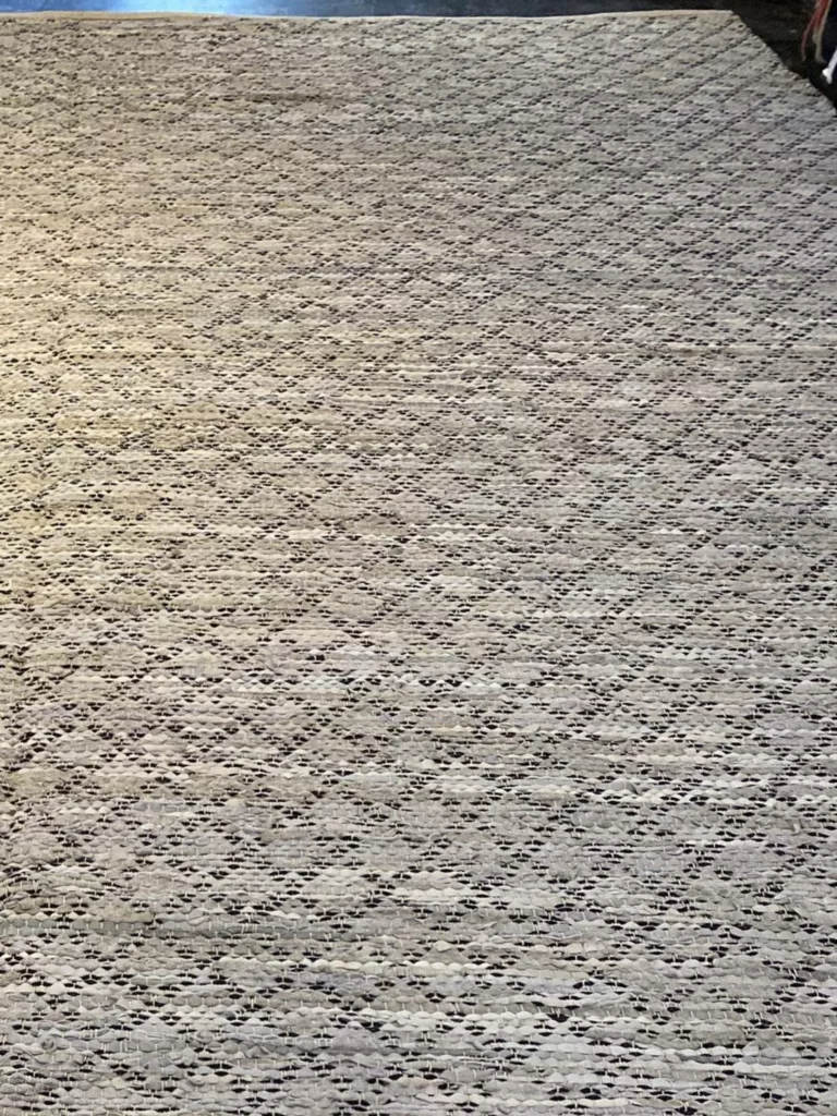 9' 00" x 12' 00" Hemp And Leather Material From India