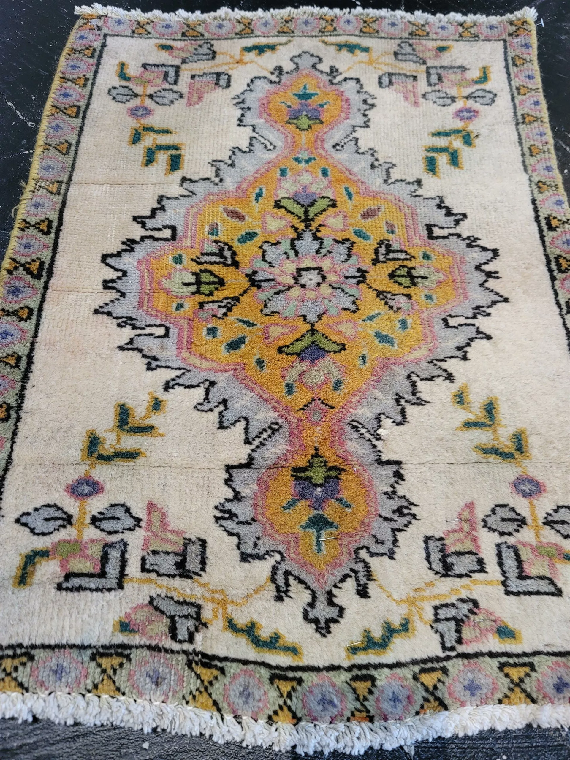 1' 08" x 2' 02" Wool Rug- 4962