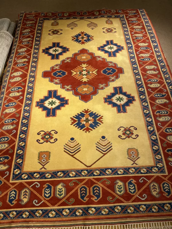 6' 03" x 9' 03" Vintage Rug- 5936