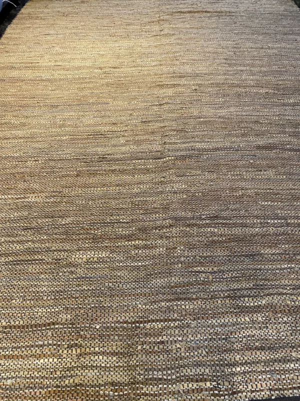 9' 00" x 12' 00" Hemp and Leather Rug- 4311 - Image 2