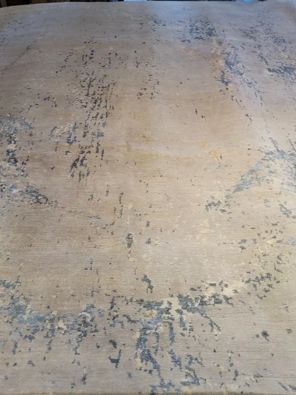 8' 01" x 10' 00" OC145SILVER Design Indian Rug