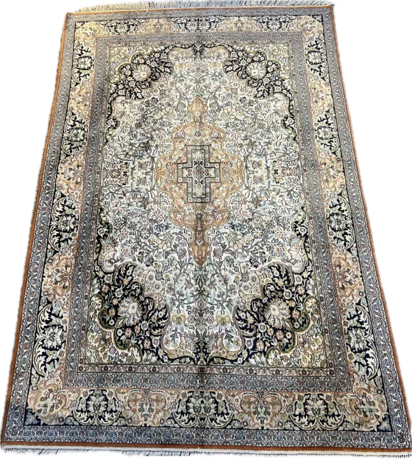 4' 09" x 7' 09" SILK and Vintage - Indian Rug