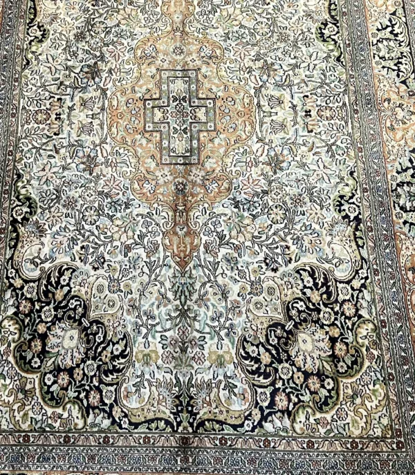 4' 09" x 7' 09" SILK and Vintage - Indian Rug - Image 2