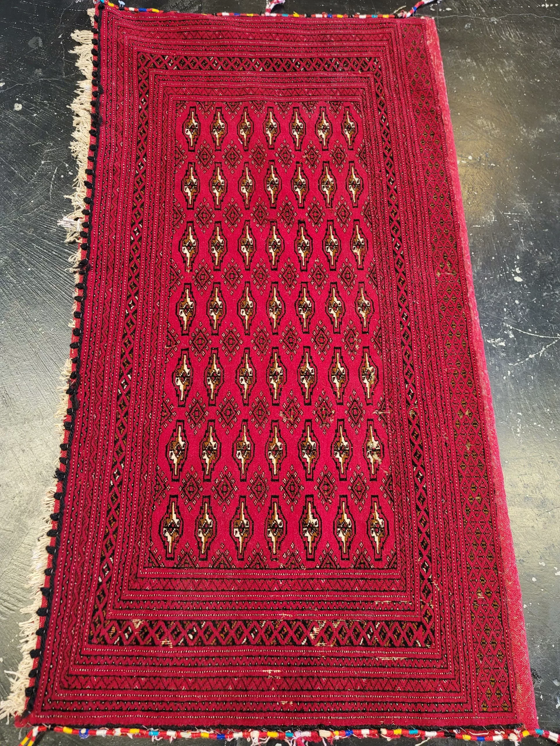 2' 04" x 4' 03" Wool Rug- 4972