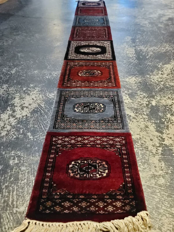 1' 01" x 8' 00" Wool Vintage Rug- 5320