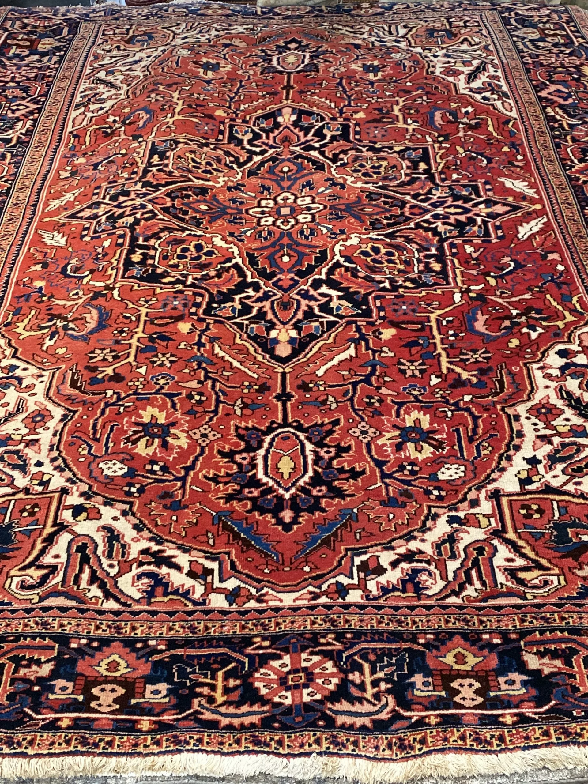 8' 08" x 11' 07" Wool Rectangle Rug- 4352