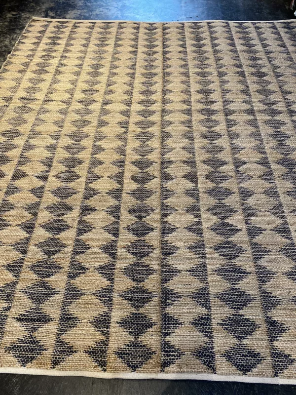 8' 00" x 10' 00" Hemp and Leather Rug- 4313