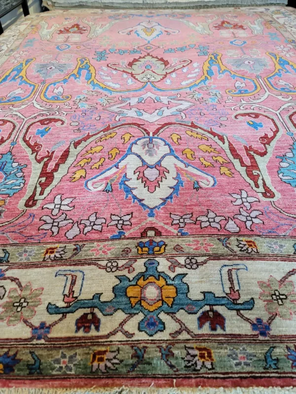 7' 10" x 10' 00" Aryana Design Pakistani Rug