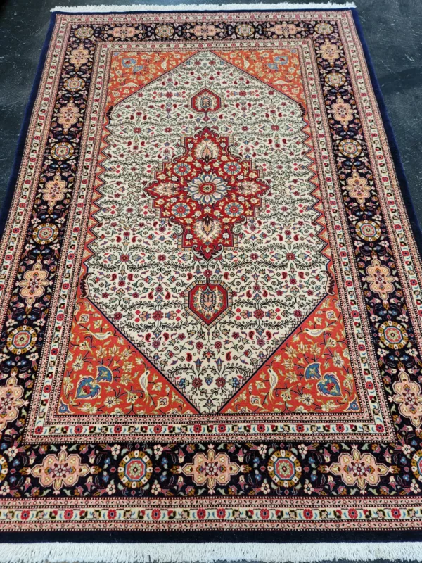 4' 04" x 6' 07" Wool Rug- 5294