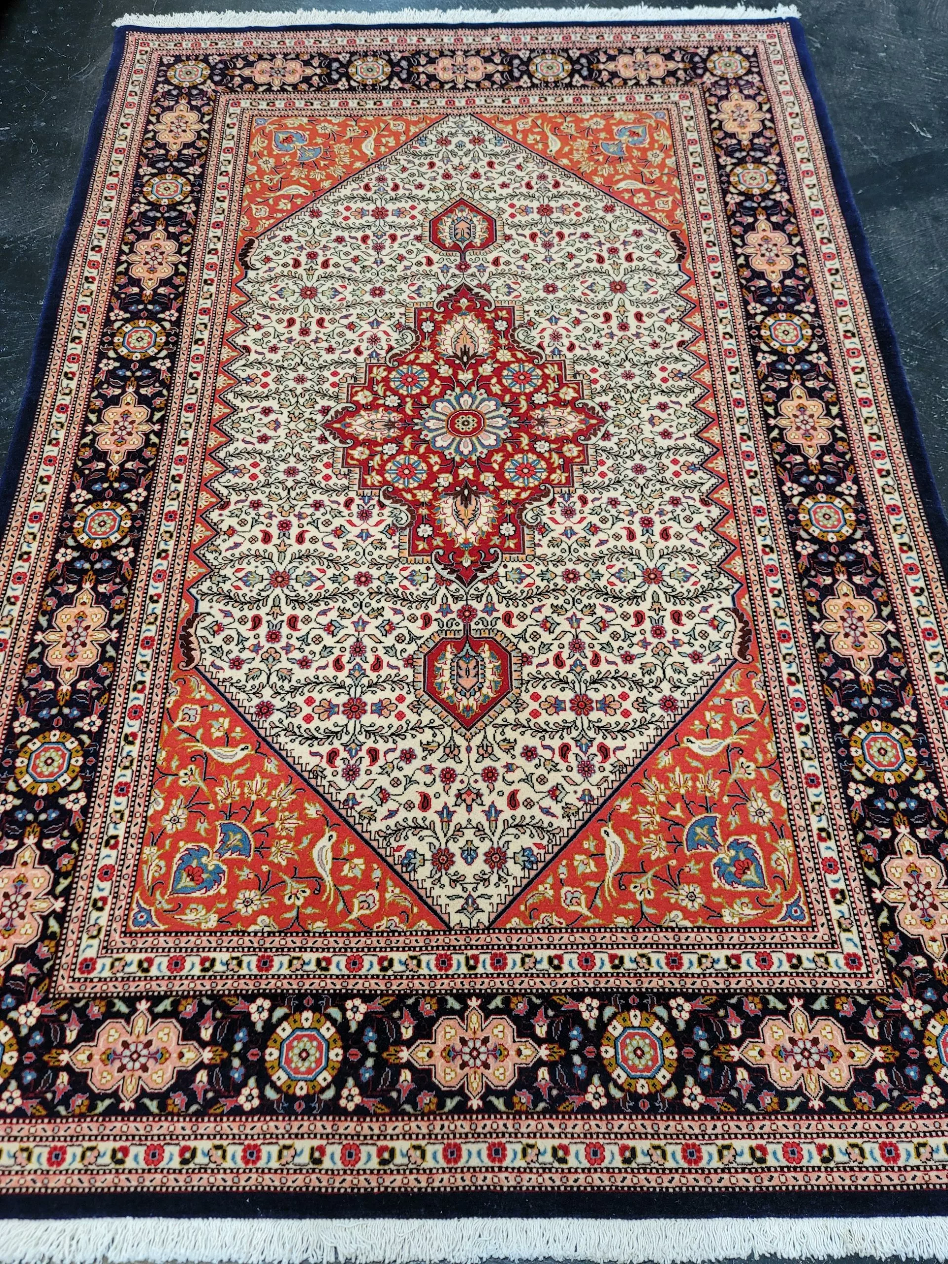 4' 04" x 6' 07" Wool Rug- 5294