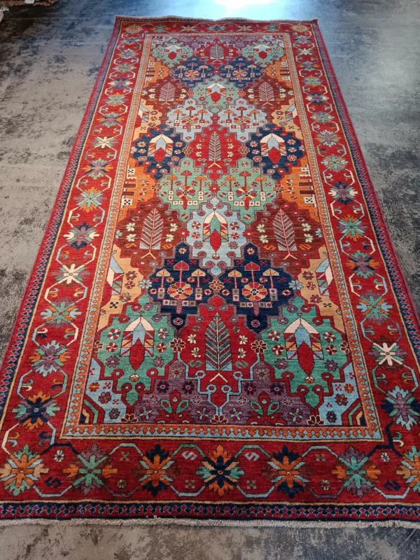5' 00" x 10' 00" Kazak Hand knotted Rug