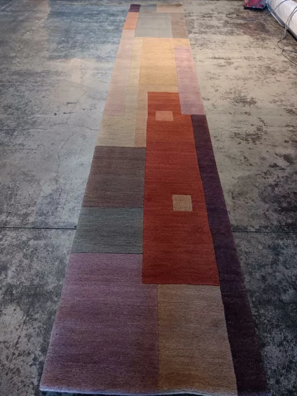 2' 04" x 15' 05" Nepal Alemeda Rug