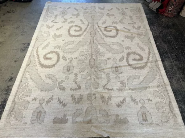 6' 08" x 8' 07" Wool Isfahan Hand knotted Rug