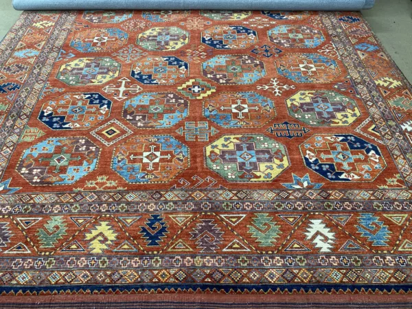 10' 05" x 13' 10" Khiva Hand knotted Rug