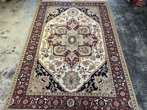 6' 01" x 8' 10" Soumak Hand knotted Rug