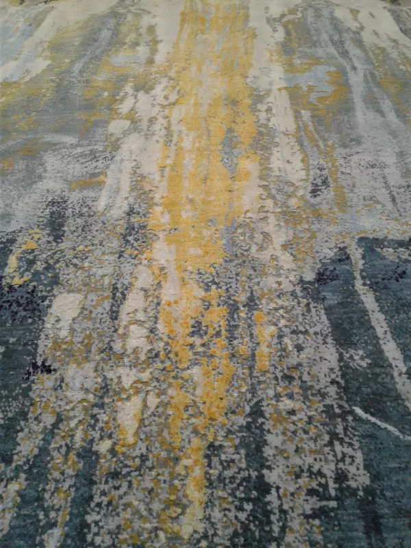 8' 00" x 10' 02" – Emerald Collection Wool & Silk Rug - Image 2