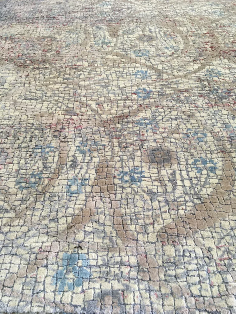 5' 10" x 9' 04" Pearl Collection Wool & Silk Rug – Hand Knotted in Pakistan