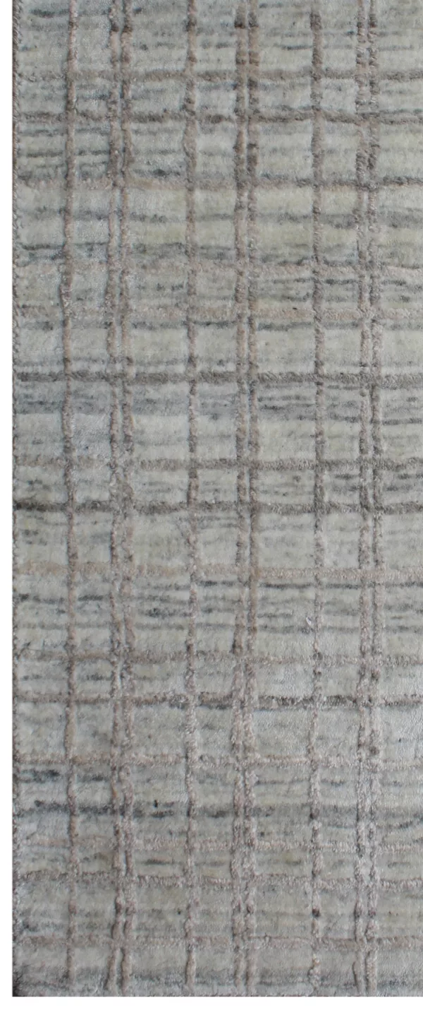 2' 00" x 2' 11" Wool And Viscose Loom Rug
