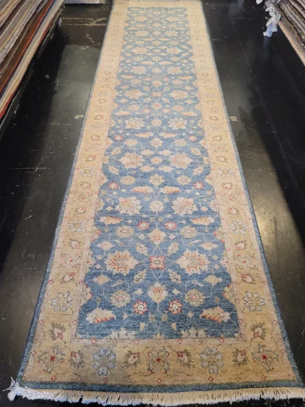 3' 01" x 12' 00" Indo Zeigler Rug
