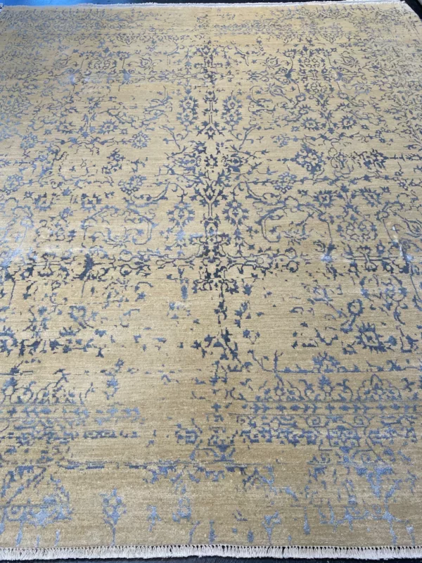 8' 01" x 9' 11" Indian hand knotted 
