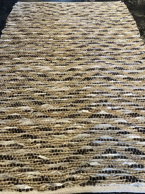 3' 00" x 5' 00" VT35 Hemp and Leather Rug