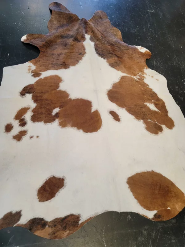 5' 06" x 6' 10" Furr Cowhide Rug