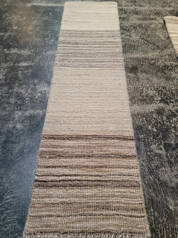 1' 00" x 4' 00" Rectangle Light Silver Rug