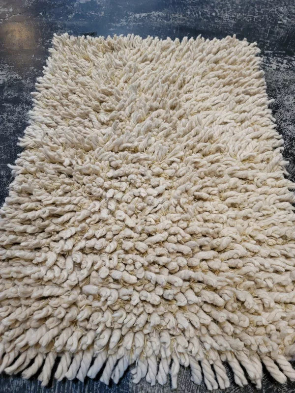 2' 00" x 3' 00" India Wood Modern Rug